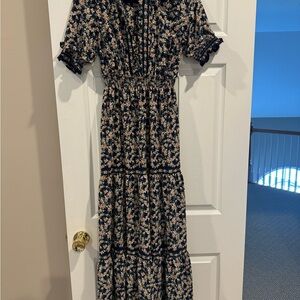 Max Studio Navy Floral Long Sleeve Dress